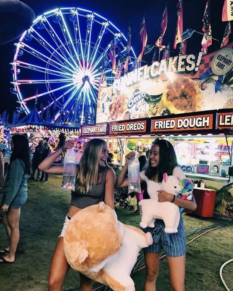 Fashion 🎡🧸👯‍♀️