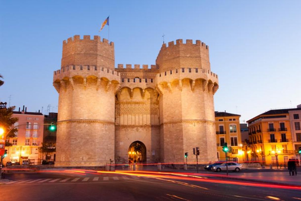 Place Torres de Serranos