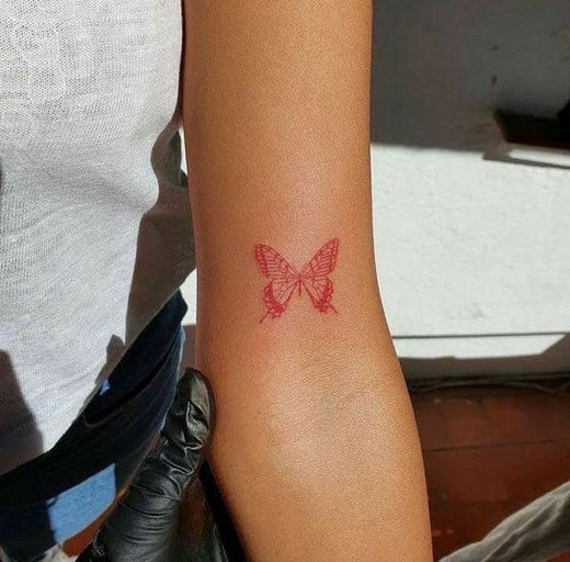 Tatuagem de 🦋