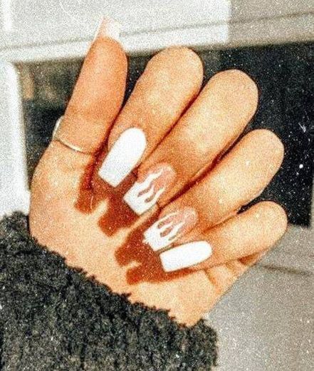aesthetic nails 