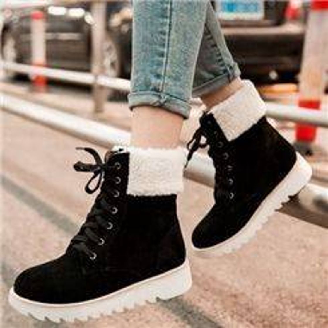 Moda Ainda quero essas botas kk