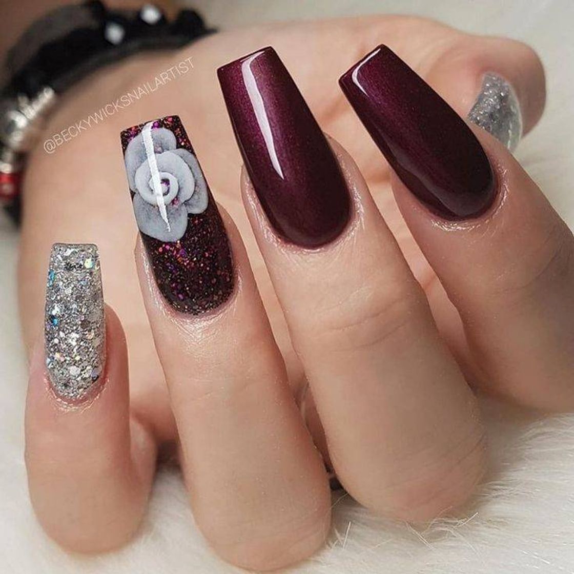 Moda Apaixonadas por unhas ❤️