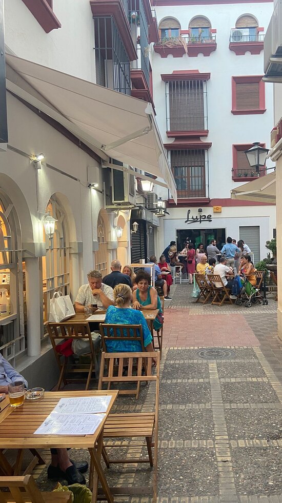 Restaurantes El Patio De Cuna