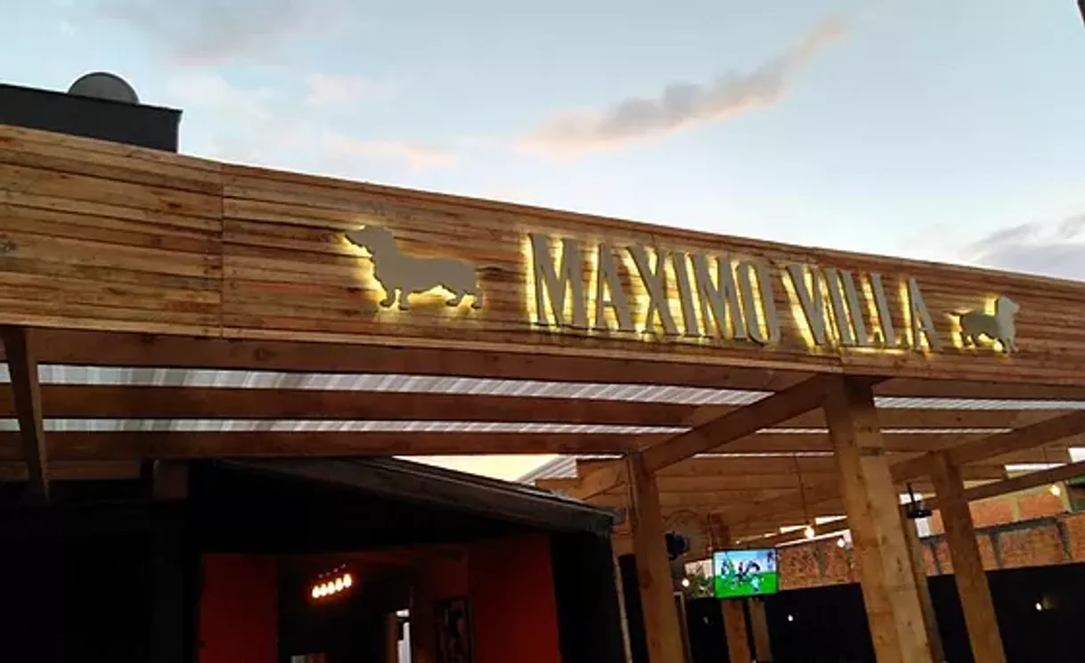 Restaurants Maximo Villa