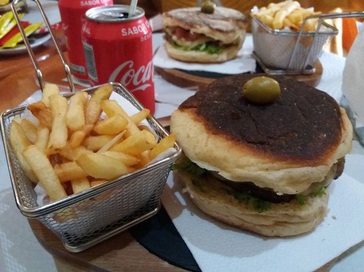 Lucino's Bar