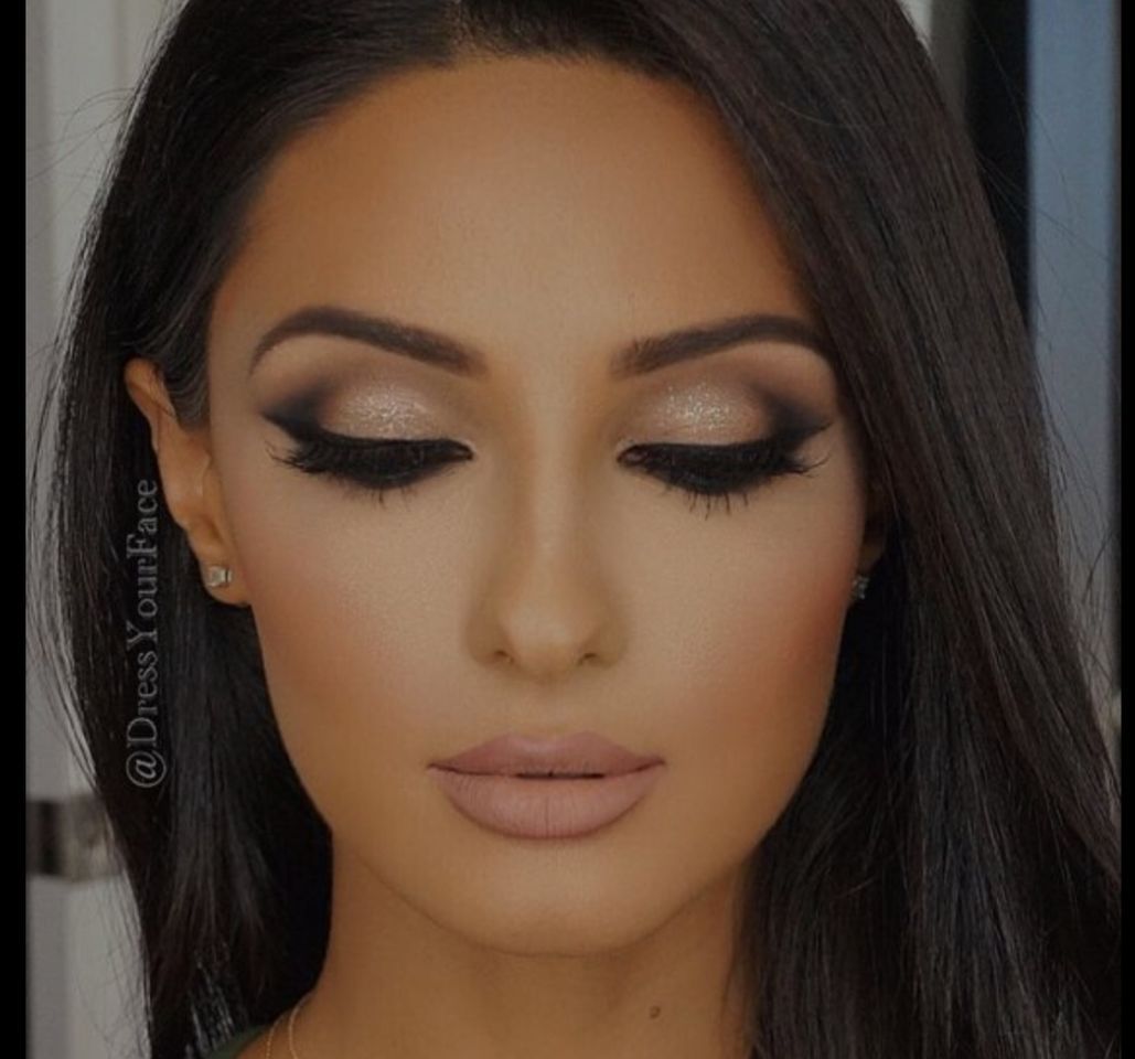 Social Maquillaje nudes y negro