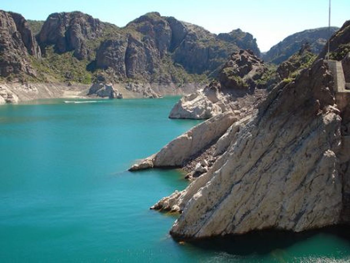 Lugar Embalse Valle Grande