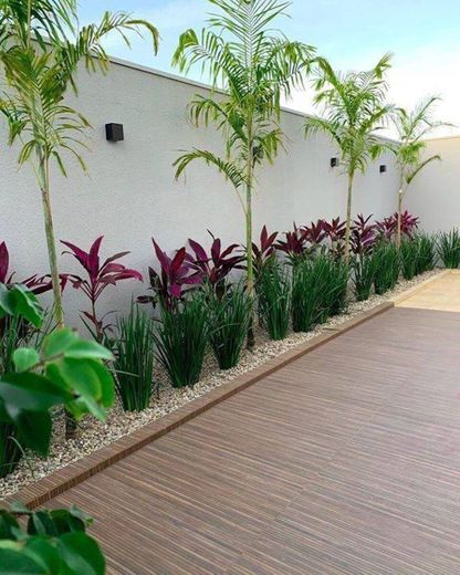 Jardim lateral