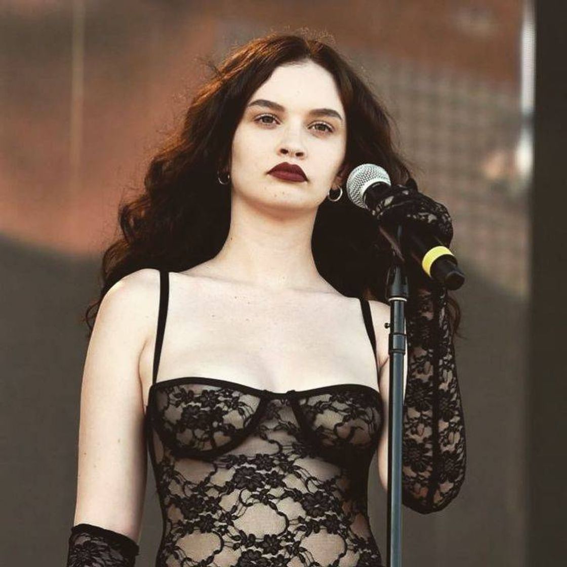 Moda Sabrina Claudio - YouTube