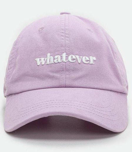 boné liso com bordado lettering "Whatever" lojas Renner 