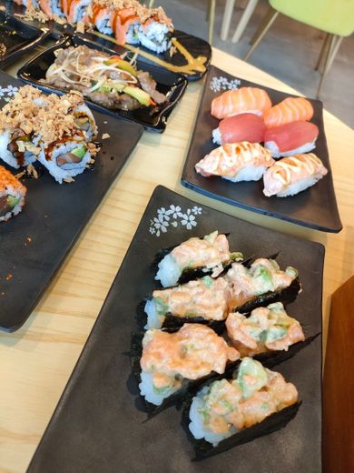 Tadashi Grill&Sushi