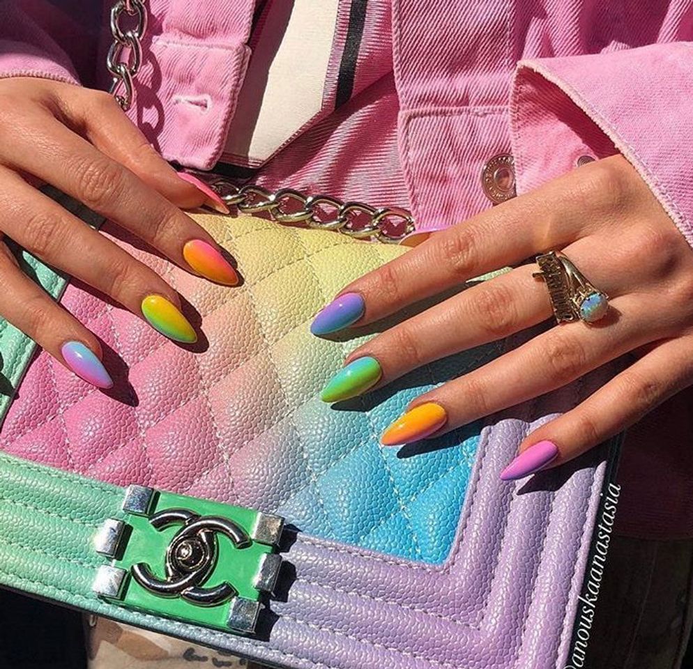 Moda inspiração de design de unhas ✨🌈