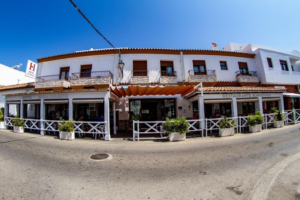 Restaurants La Almadraba