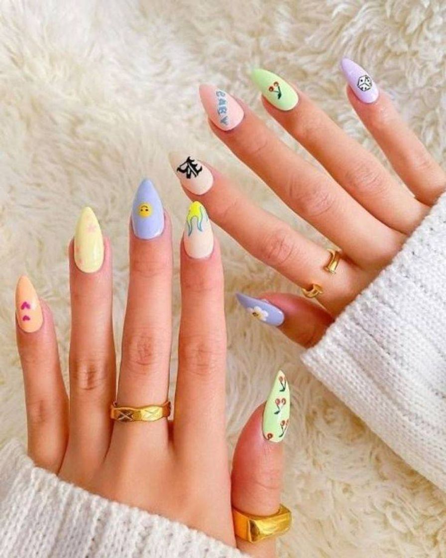 Fashion Unhas caóticas,a nail art mais criativa- bora misturar tudo