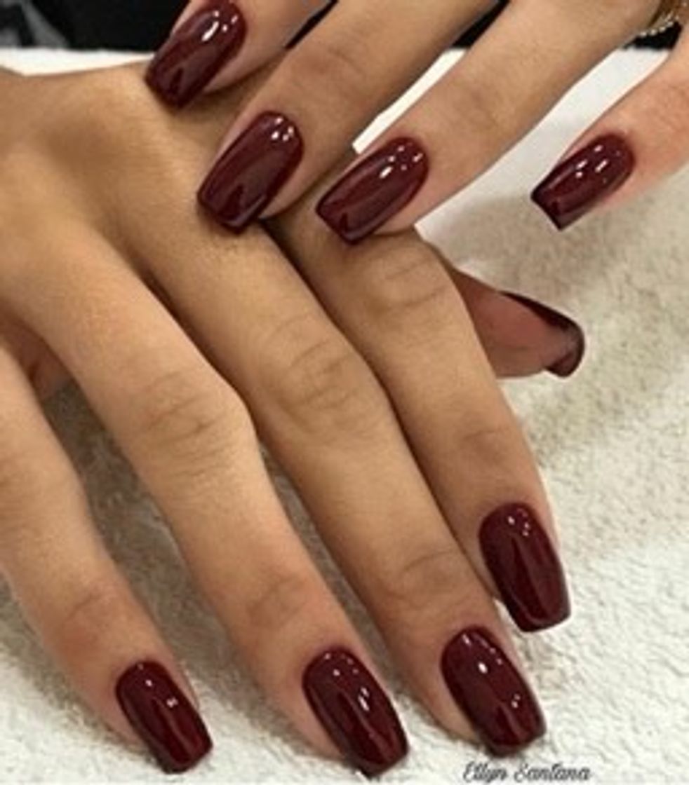 Uñas granates