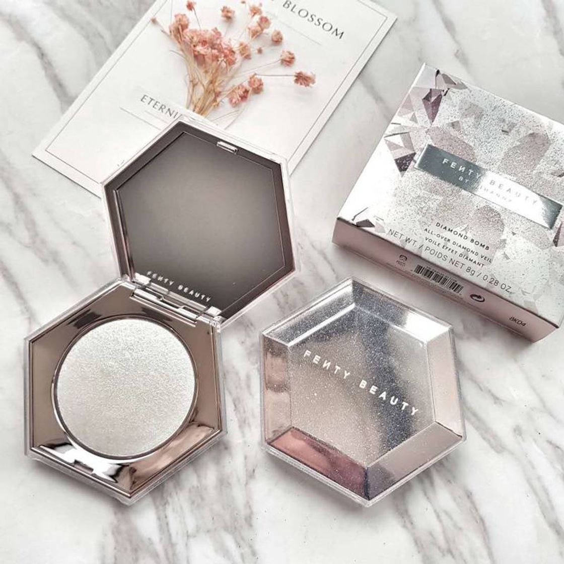 Fashion Iluminador Silver Fenty Beauty