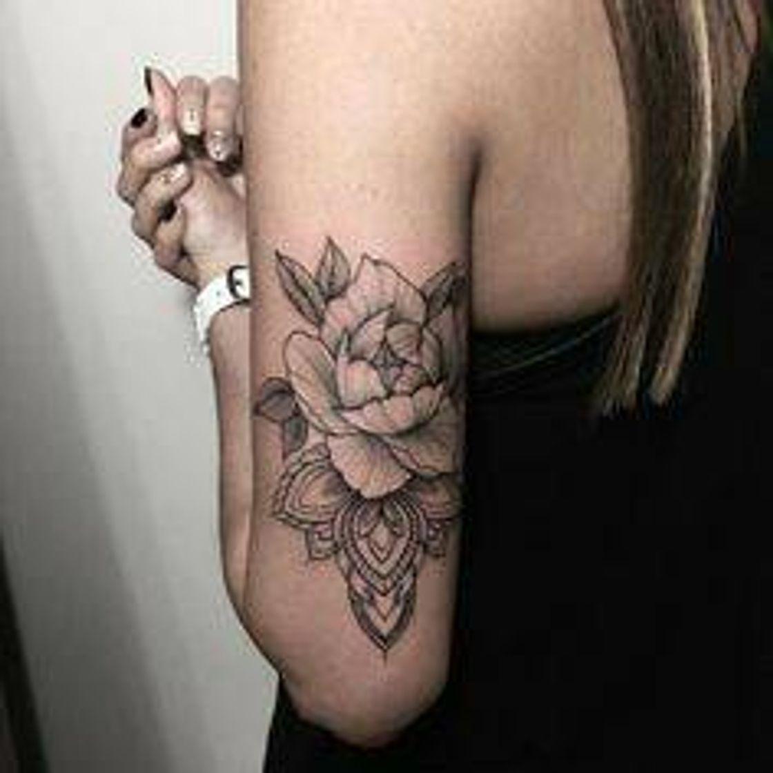 Moda Tattoo floral 💟