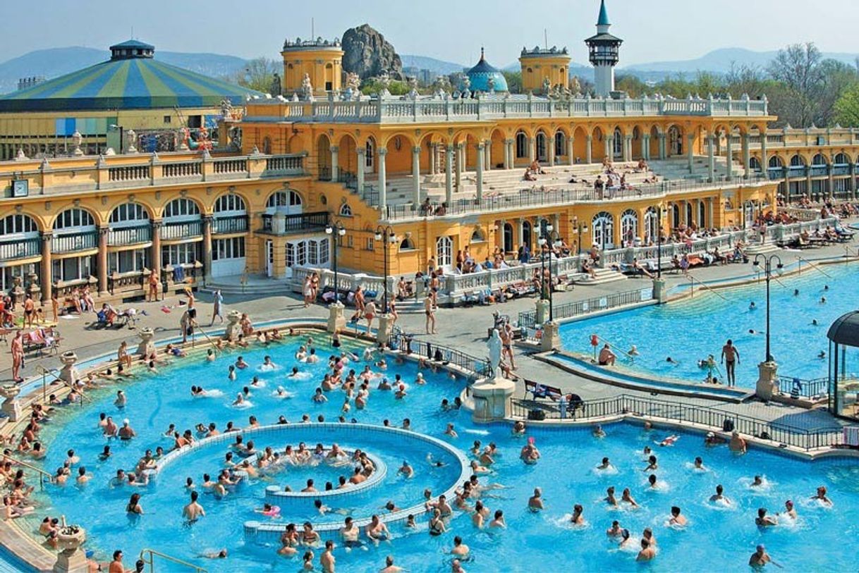 Place Széchenyi Thermal Bath