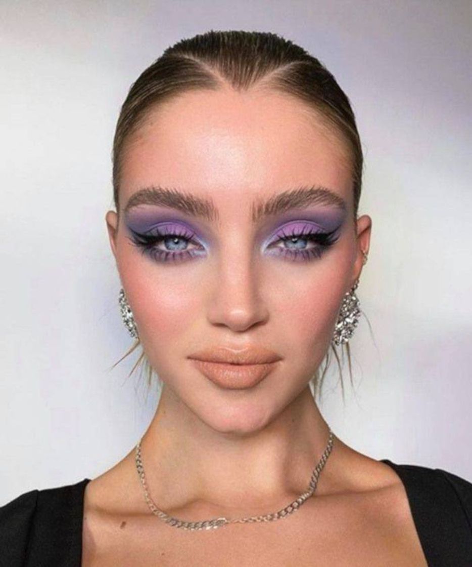 Moda Purple makeup look