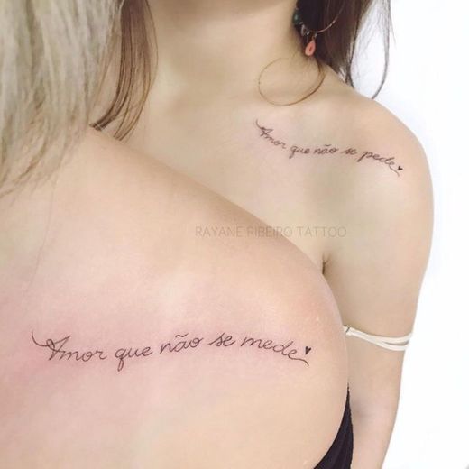 Tatuagem de mãe e filha