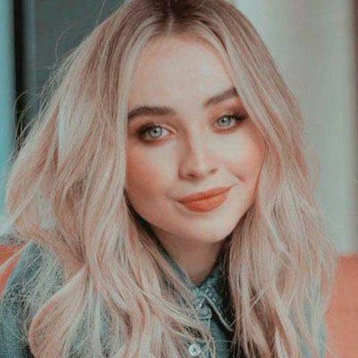 Sabrina Carpenter 