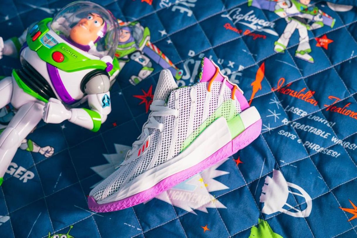 Moda Adidas X Toy Story 