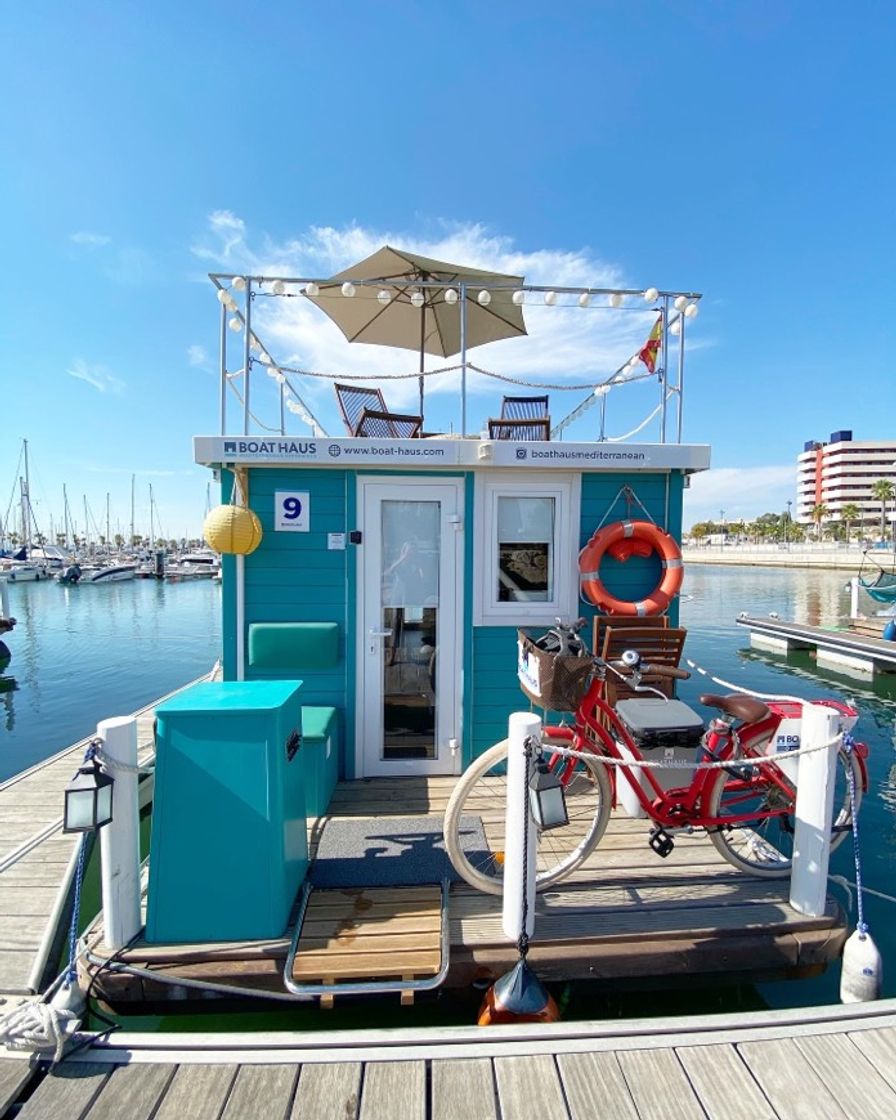 Places Boat Haus | Dormir en una Casa Flotante cerca de Gibraltar