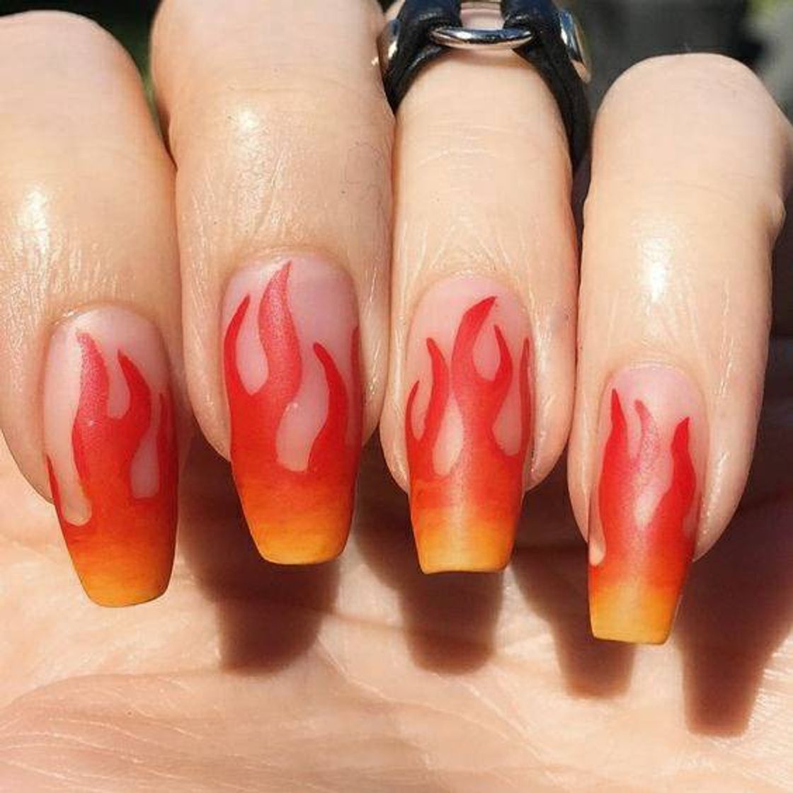 Moda nail fire art