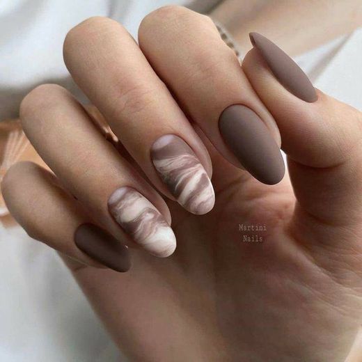 Nails • unhas