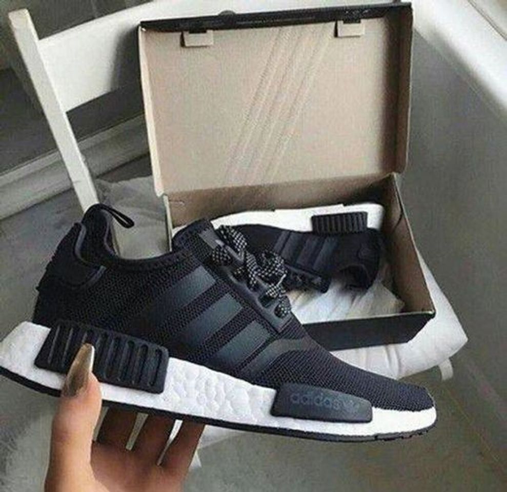 Producto Adidas NMD R1