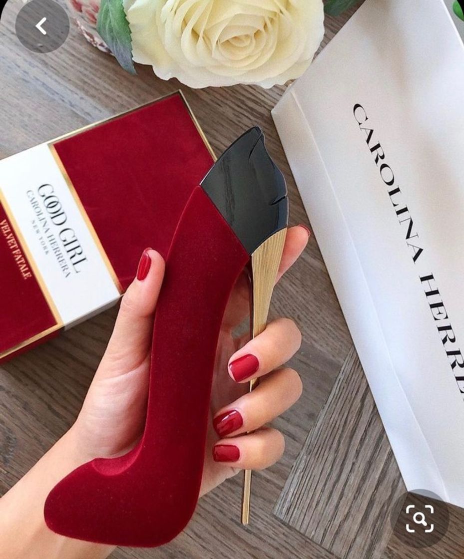 Social Carolina Herrera Perfum