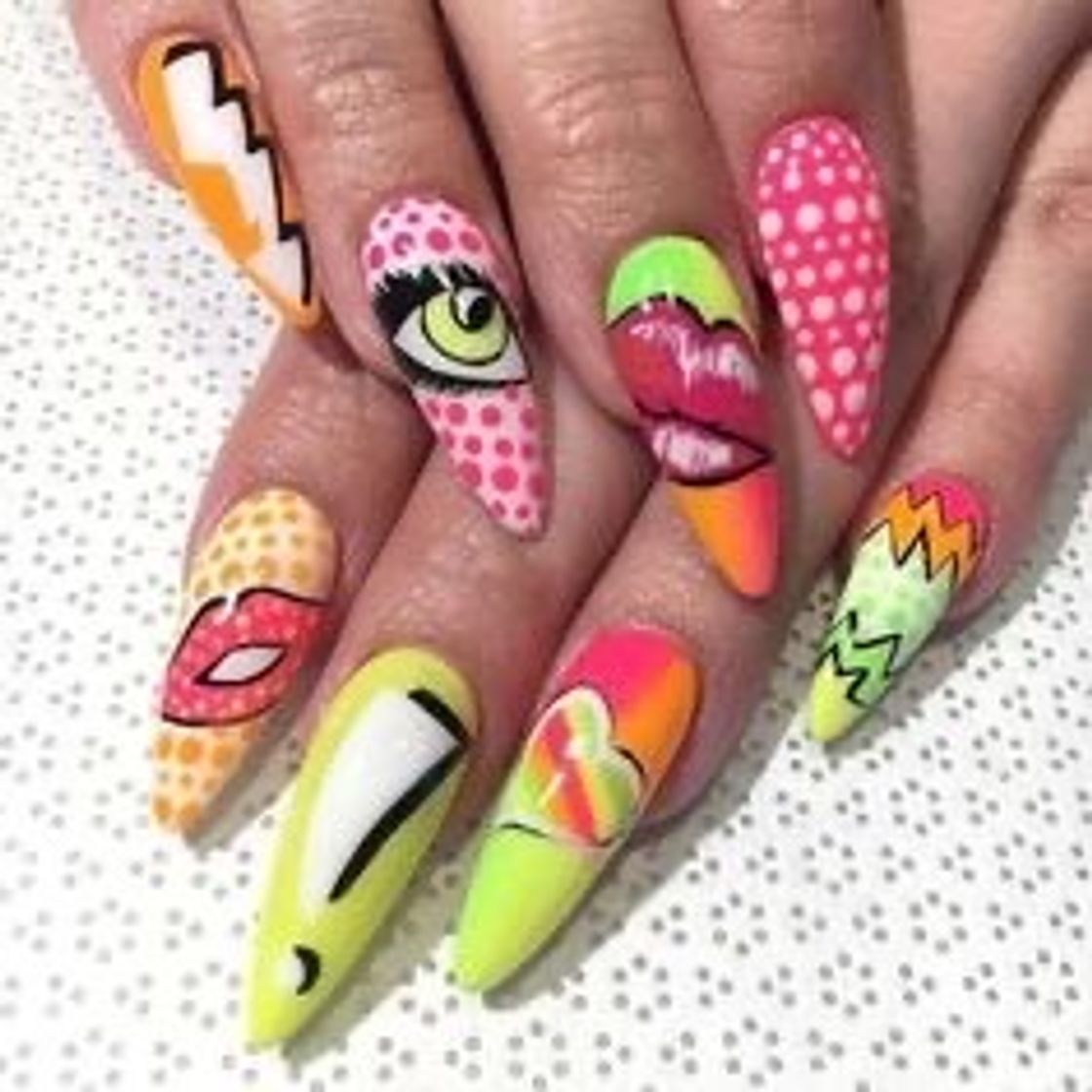 Social Artsy Nail