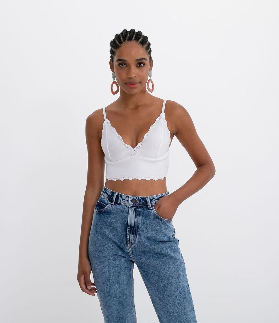 Moda Blusa cropped com alcinha em decote V branco 