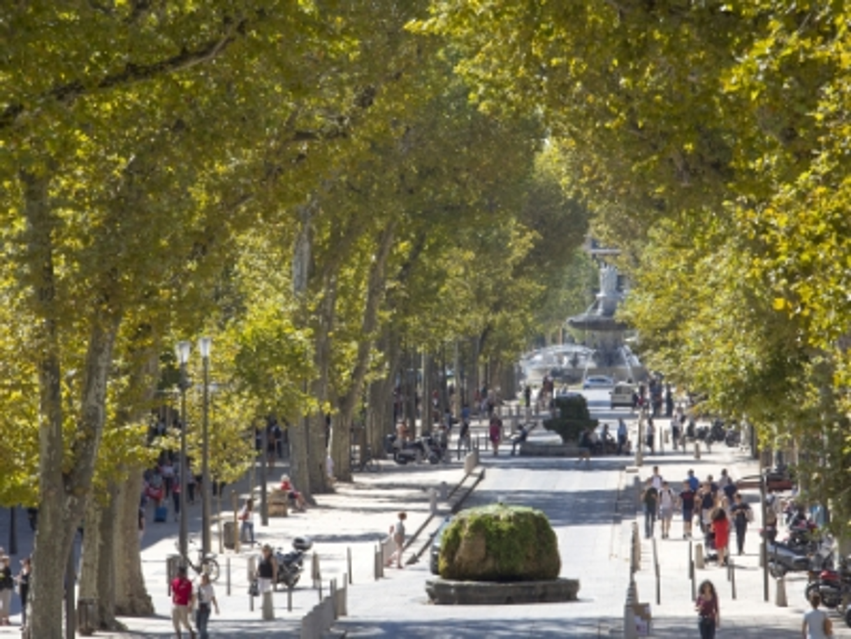 Place Cours Mirabeau