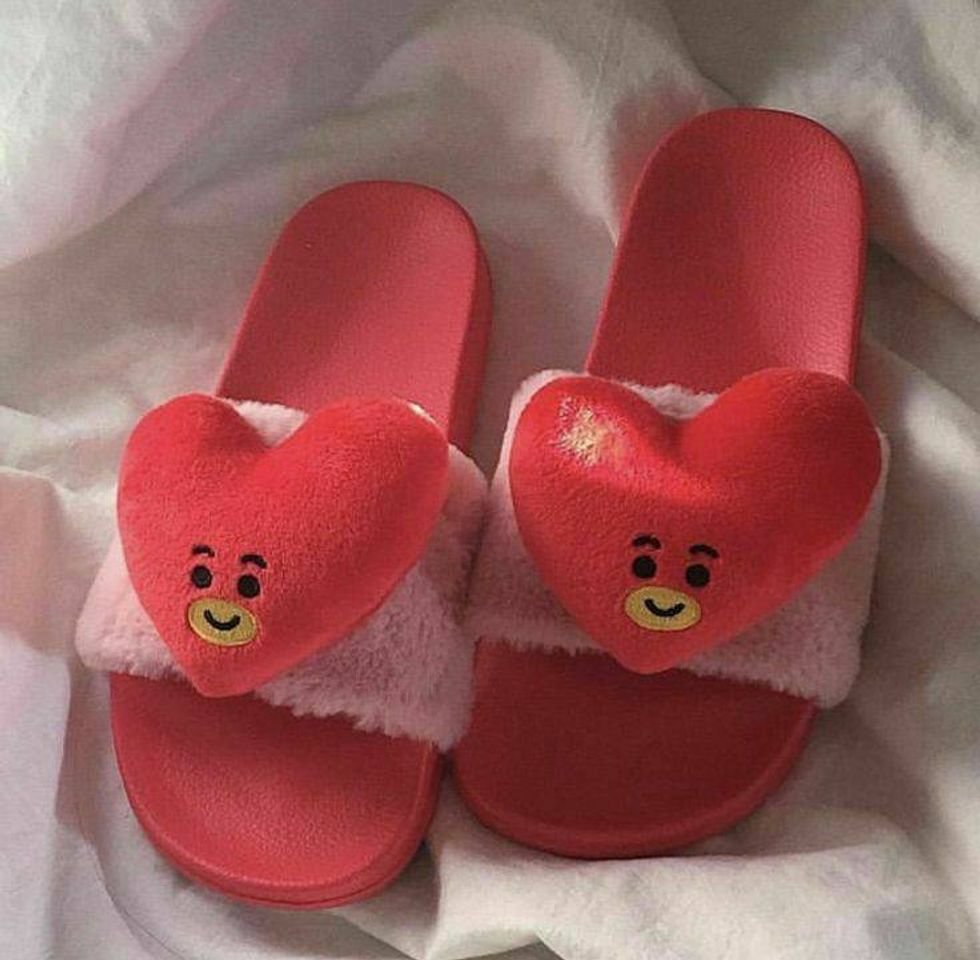 Moda Chinelo Tata BT21