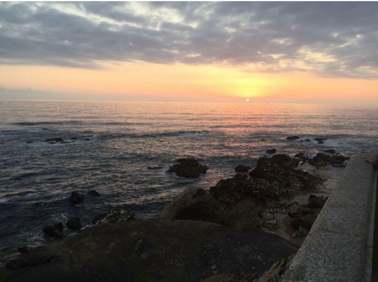 Lugar Capela do Senhor da Pedra - Miramar