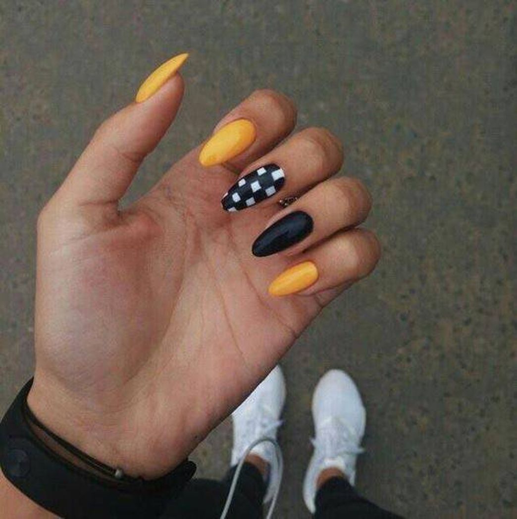 Fashion 💛🏁