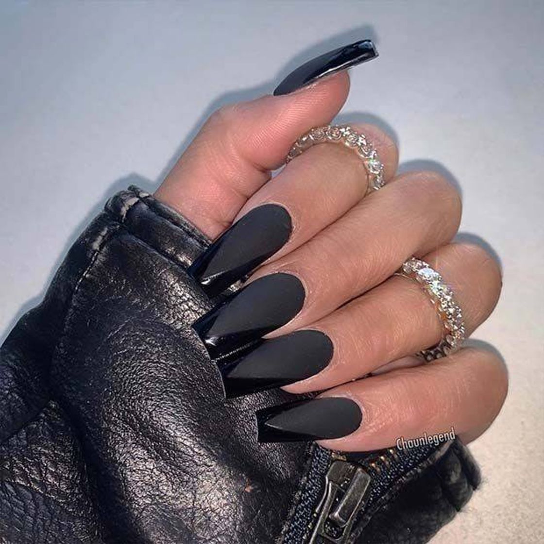 Fashion Unhas pretas 🖤🖤