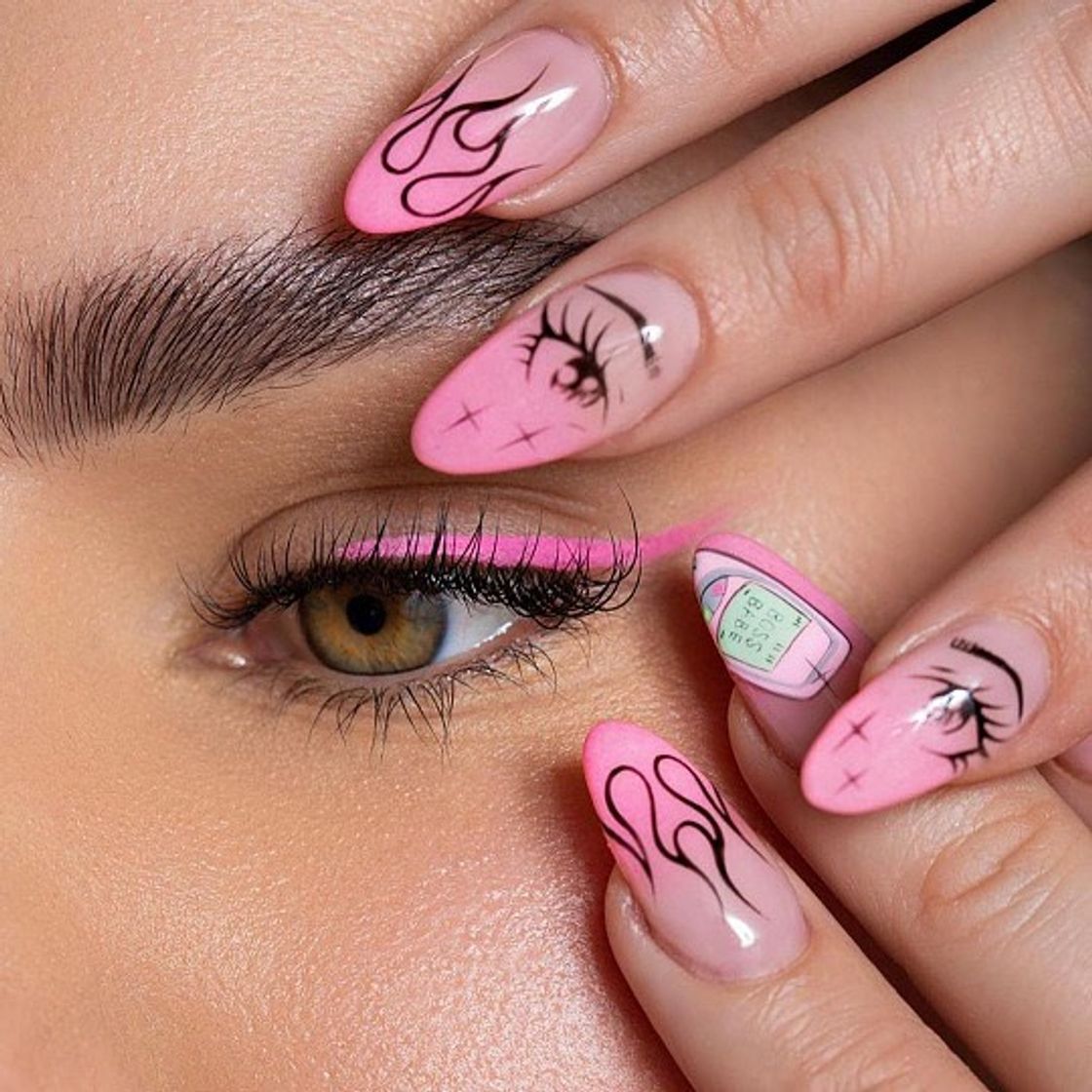 Moda Nails 