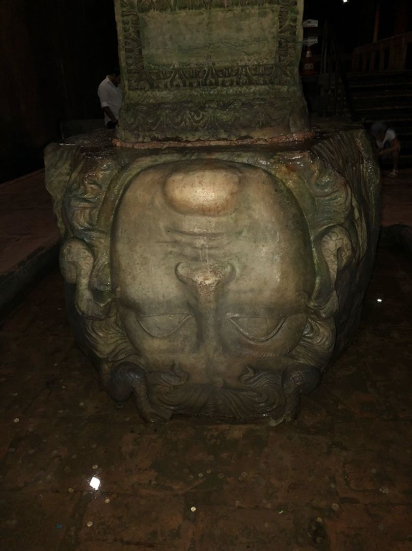 Lugar Basilica Cistern