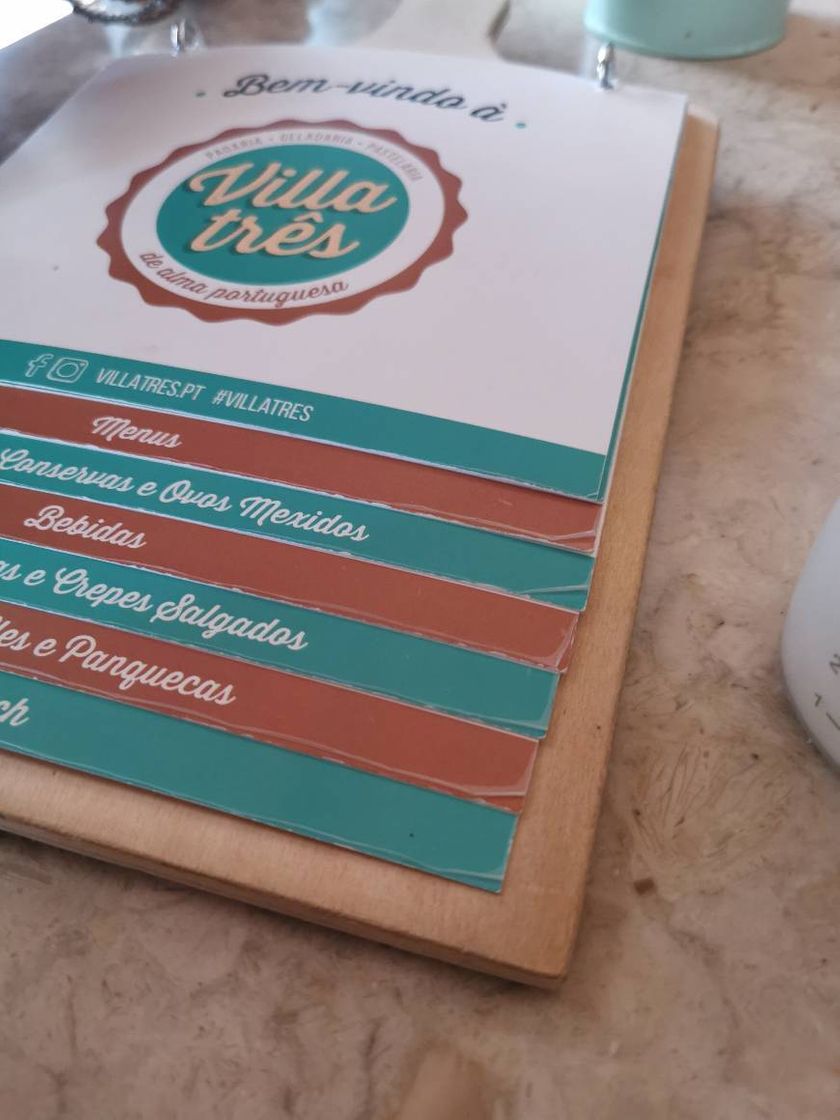 Restaurants Villa Três