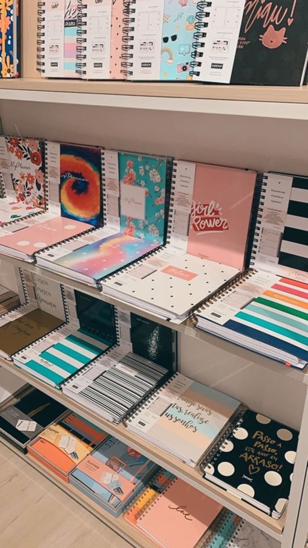 Moda eu amo comprar caderno!! ❤️