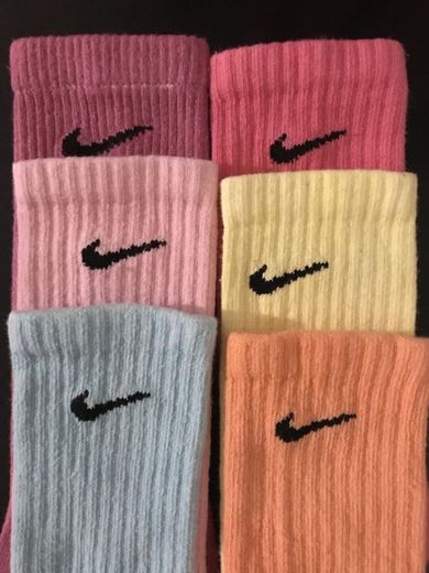 meias nike no tem pastel