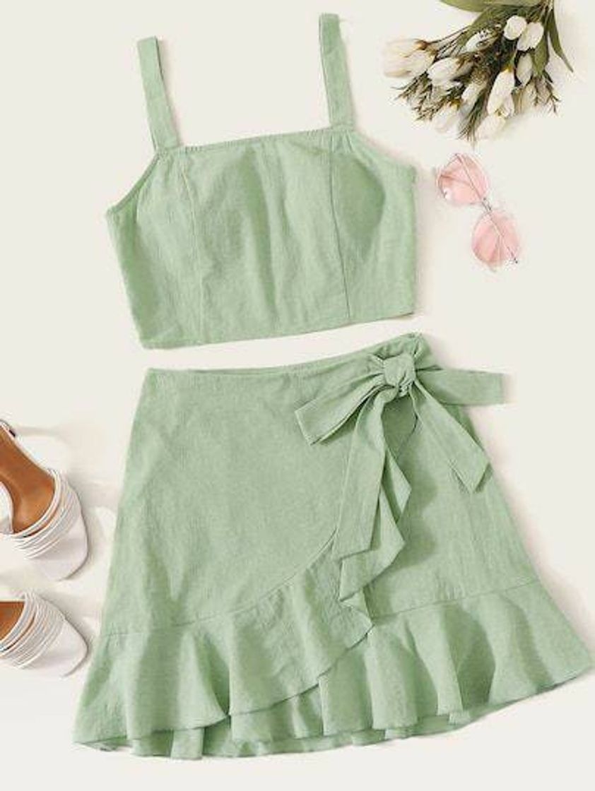 Moda Conjunto cropped e saia verde