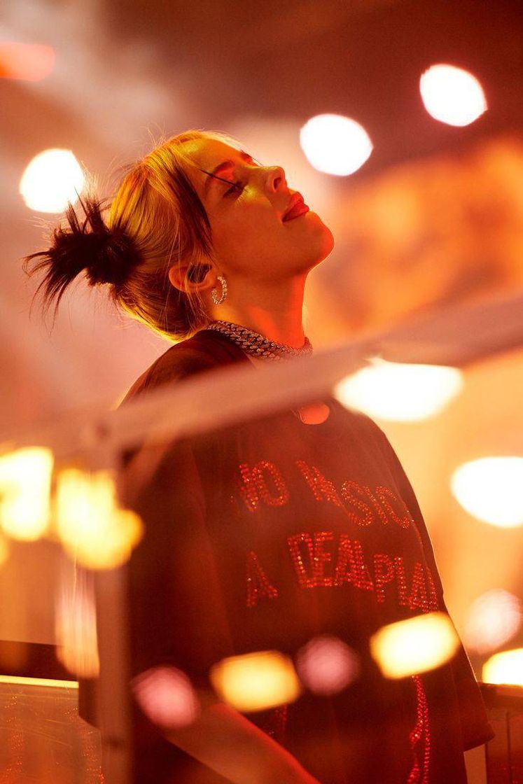 𝐴𝑒𝑠𝑡ℎ𝑒𝑡𝑖𝑐 𝐵𝑖𝑙𝑙𝑖𝑒 𝐸𝑖𝑙𝑖𝑠ℎ