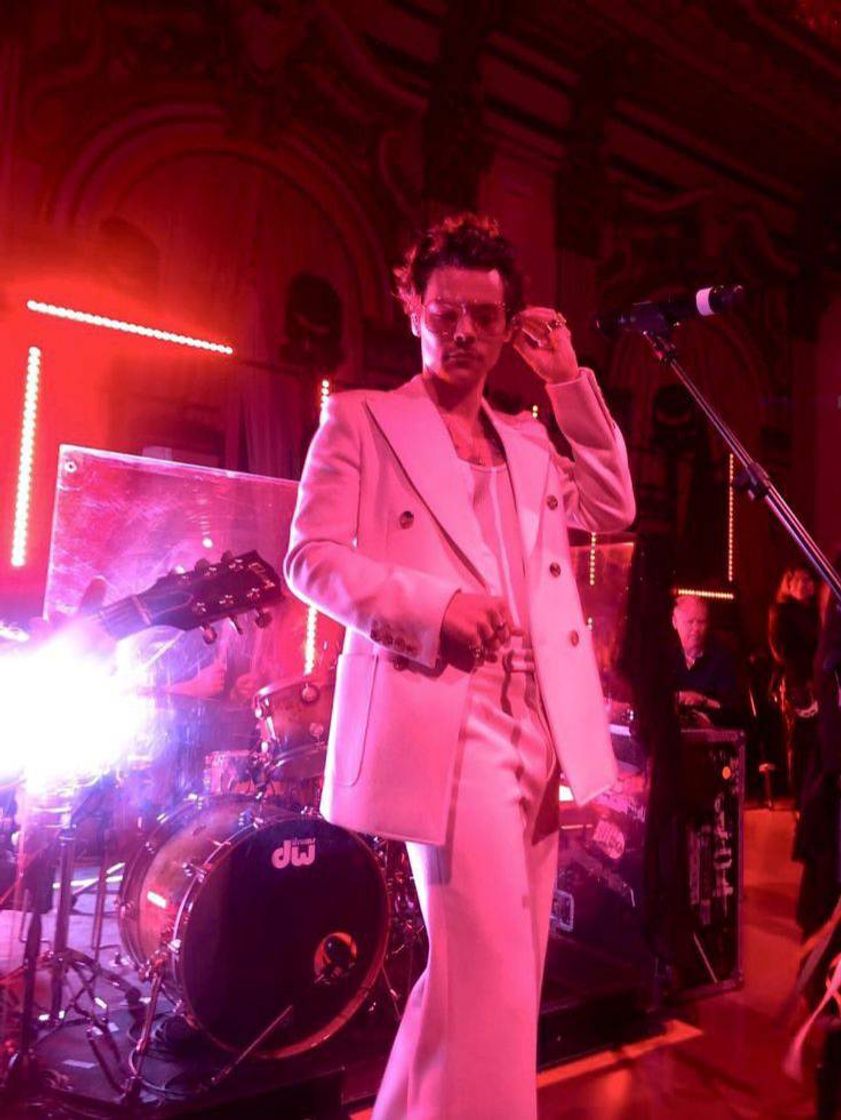 𝐴𝑒𝑠𝑡ℎ𝑒𝑡𝑖𝑐 𝐻𝑎𝑟𝑟𝑦 𝑆𝑡𝑦𝑙𝑒𝑠