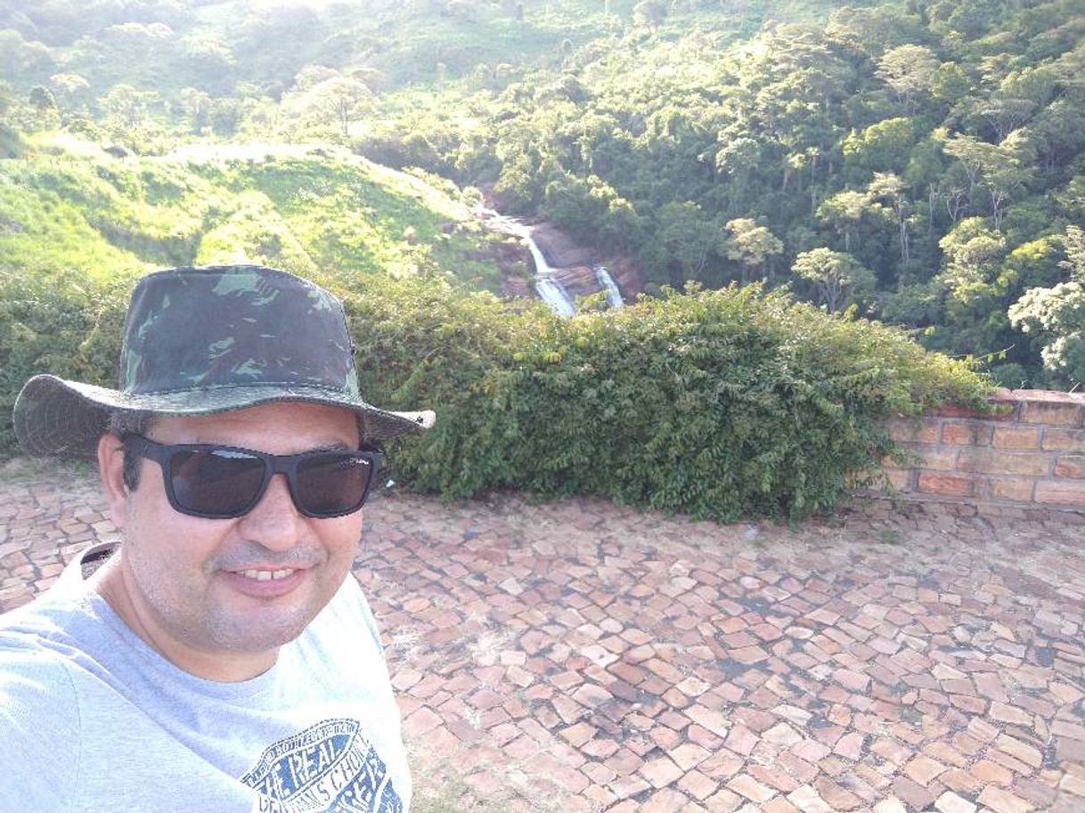 Lugar Cascata Véu da Noiva