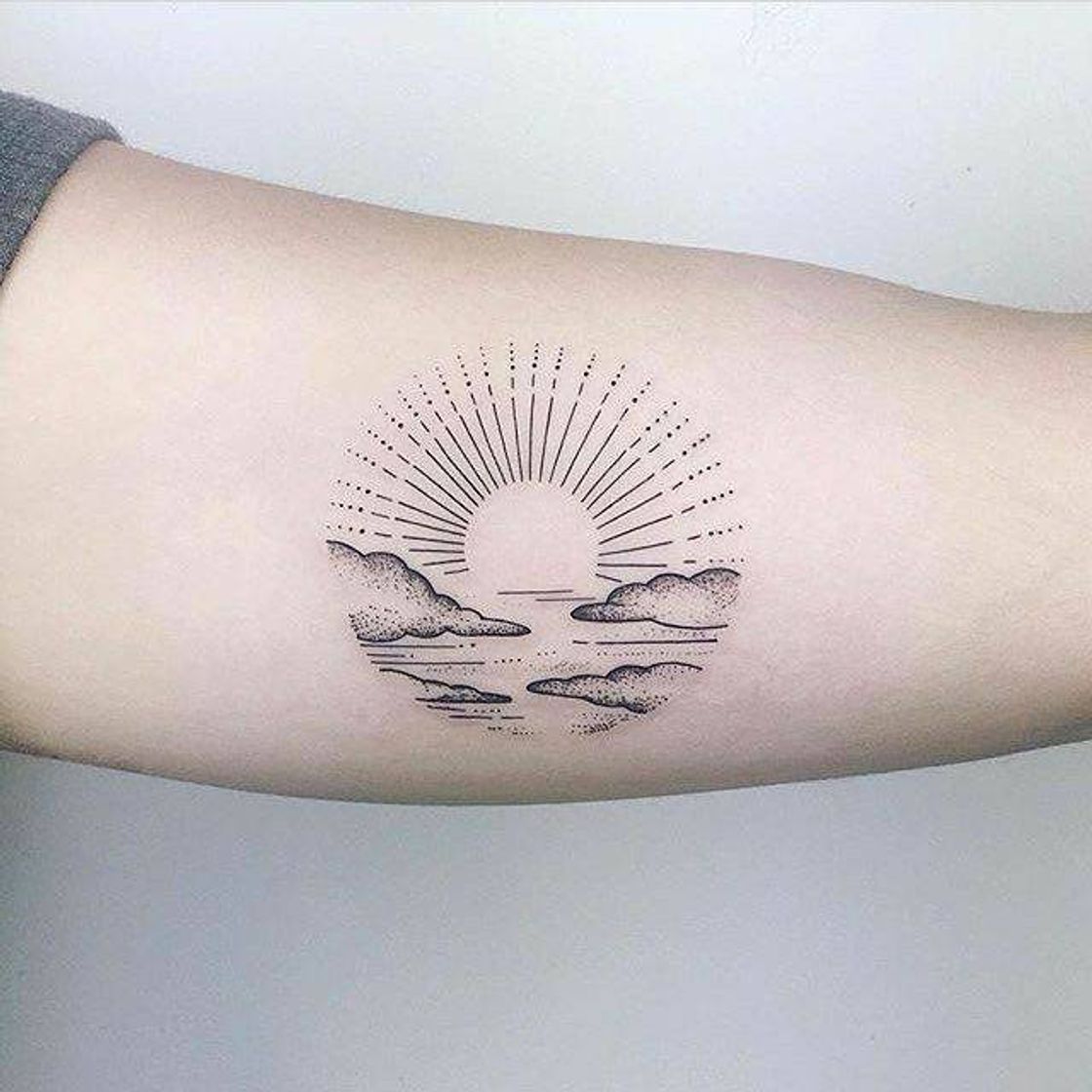 Moda Tatuagem no braço 