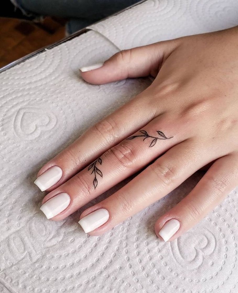 Fashion Tatuagem na mão 