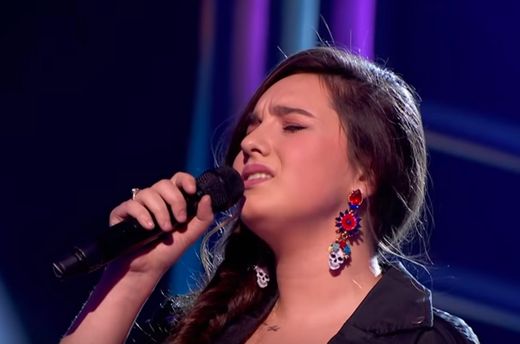 Auba Estela Murillo canta 'Aunque tú no lo sepas'